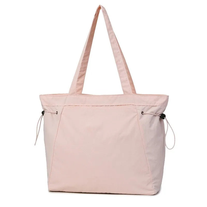 Upgrade your everyday style with the Urban Chic Large Capacity Tote Bag. Designed for modern women who need both fashion and functionality, this spacious shoulder bag is perfect for work, travel, shopping, school, and daily use.