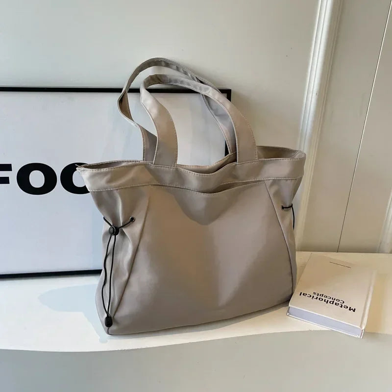 Upgrade your everyday style with the Urban Chic Large Capacity Tote Bag. Designed for modern women who need both fashion and functionality, this spacious shoulder bag is perfect for work, travel, shopping, school, and daily use.