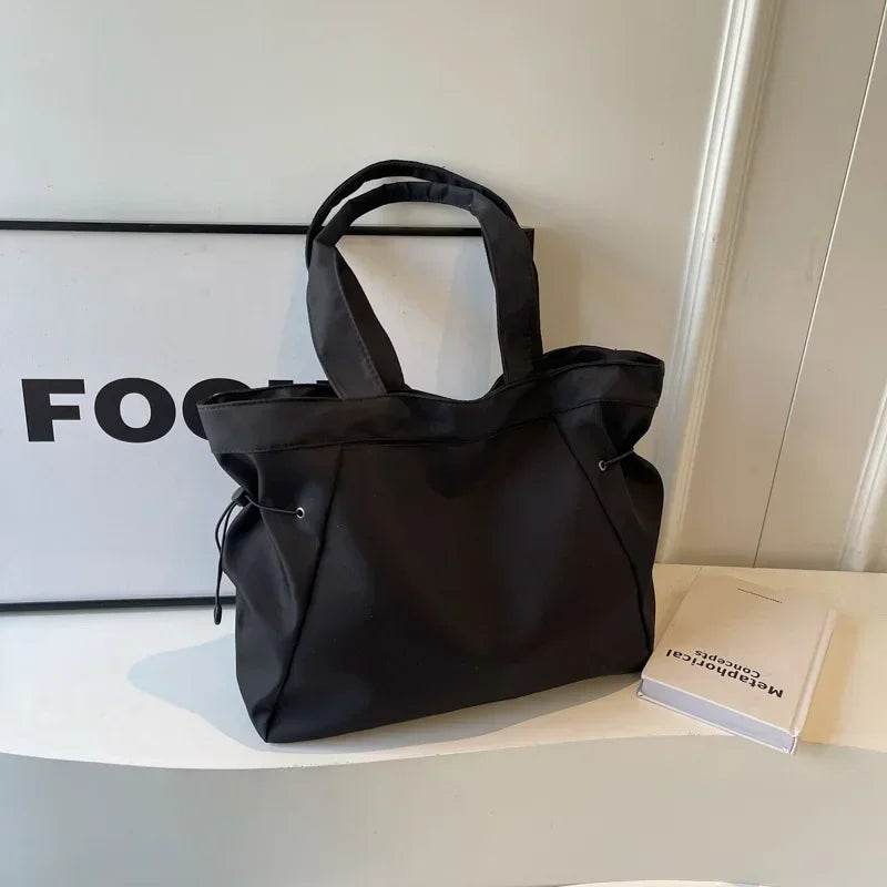 Upgrade your everyday style with the Urban Chic Large Capacity Tote Bag. Designed for modern women who need both fashion and functionality, this spacious shoulder bag is perfect for work, travel, shopping, school, and daily use.