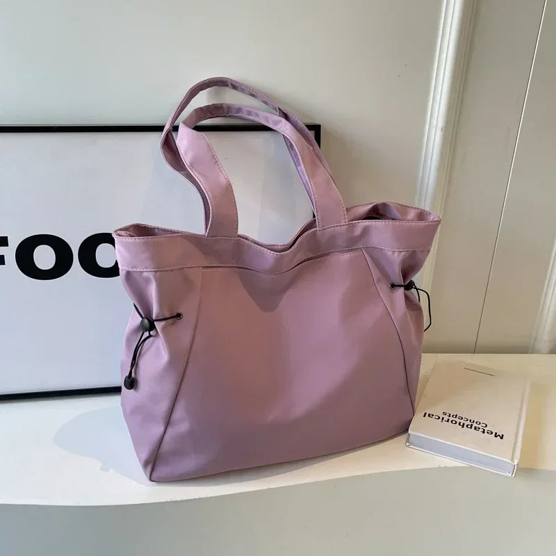 Upgrade your everyday style with the Urban Chic Large Capacity Tote Bag. Designed for modern women who need both fashion and functionality, this spacious shoulder bag is perfect for work, travel, shopping, school, and daily use.